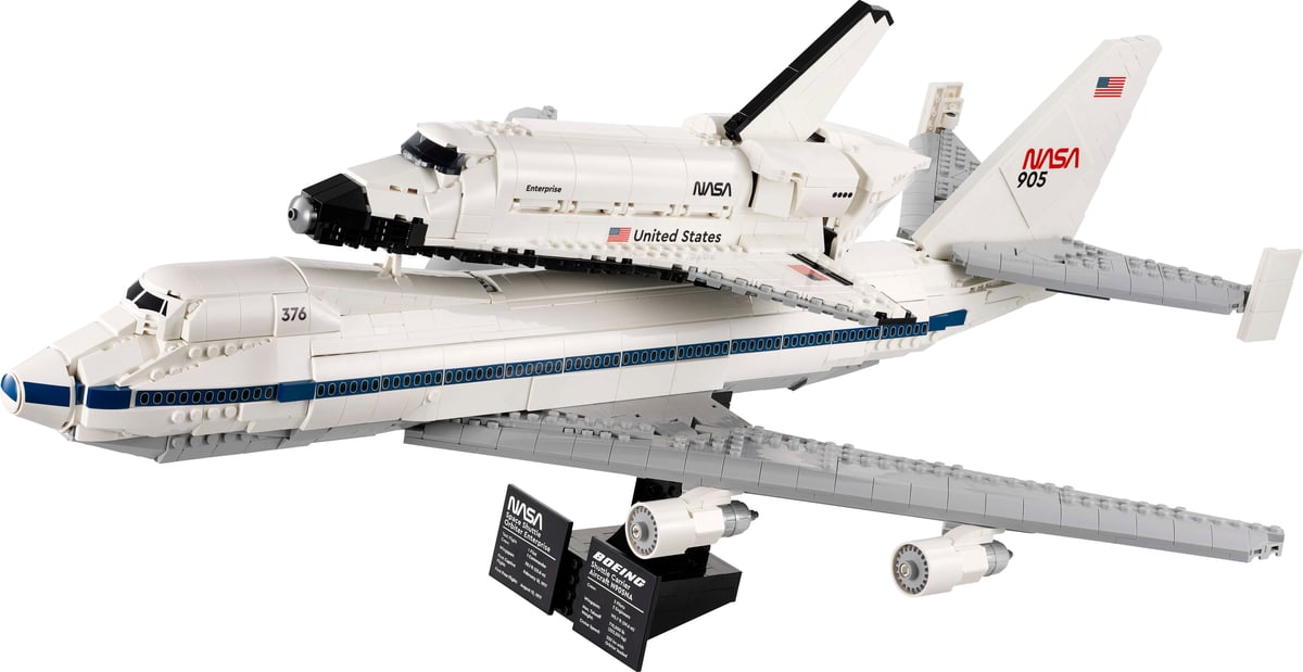 Icons: Shuttle Carrier Aircraft