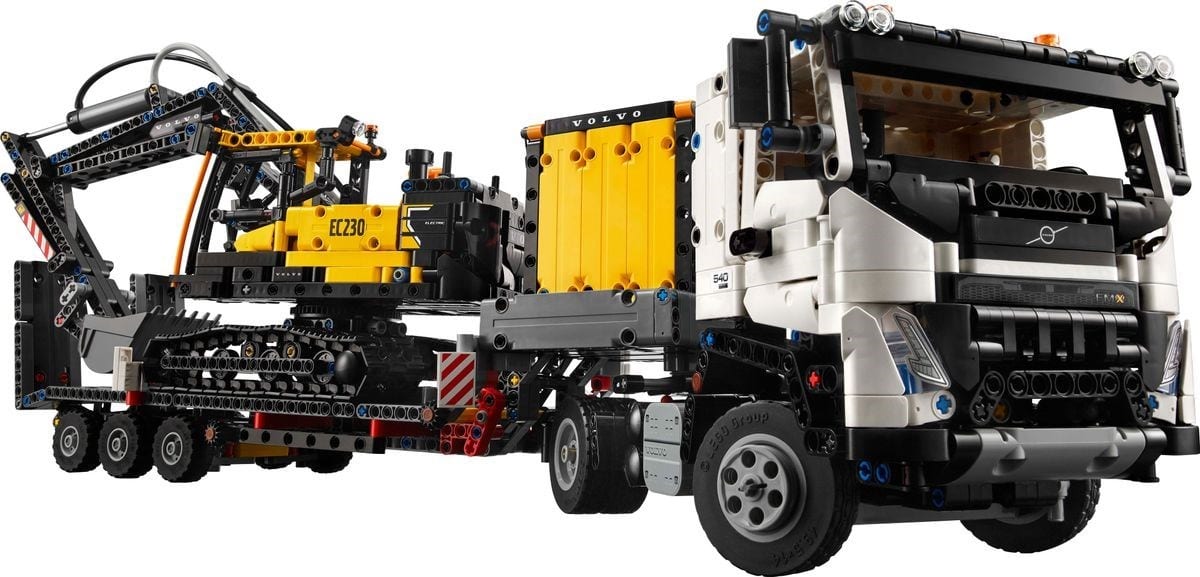 Technic: Volvo FMX Truck & EC230 Electric Excavator