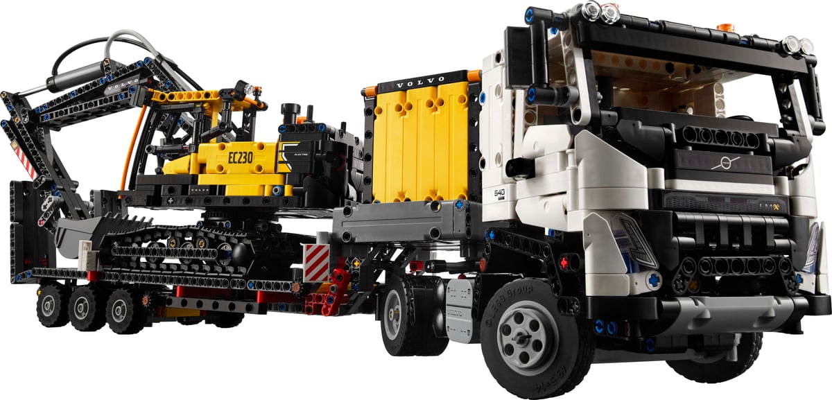 Technic: Volvo FMX Truck & EC230 Electric Excavator