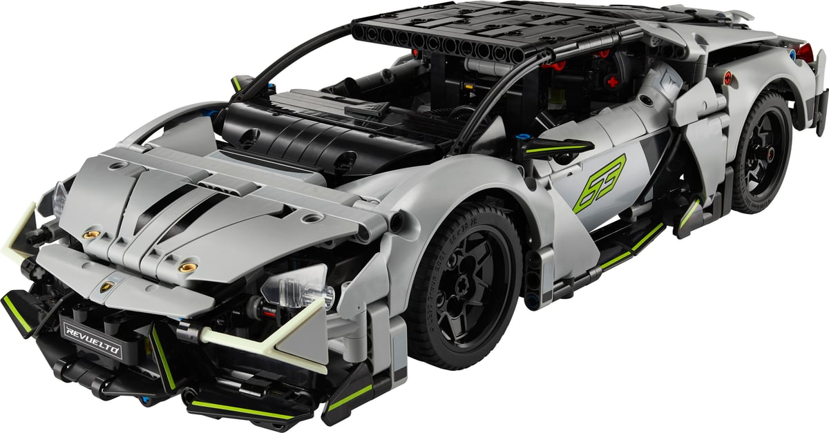 Technic: Lamborghini Revuelto Super Sports Car
