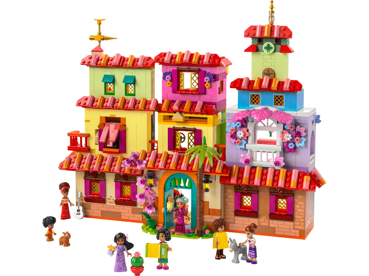 Disney: The Magical Madrigal House