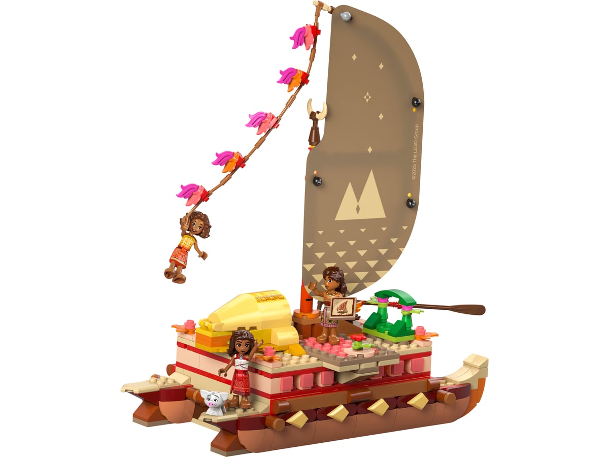 Moana’s Adventure Canoe