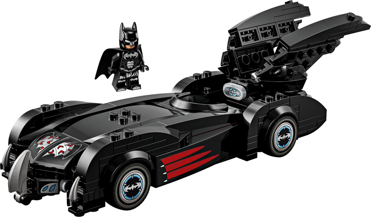 DC: Batman & Robin Batmobile