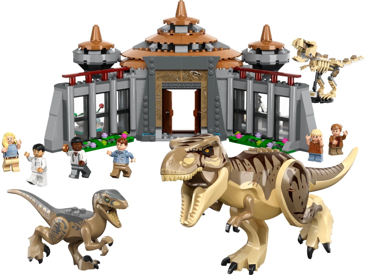 Jurassic World: Visitor Center: T. rex & Raptor Attack
