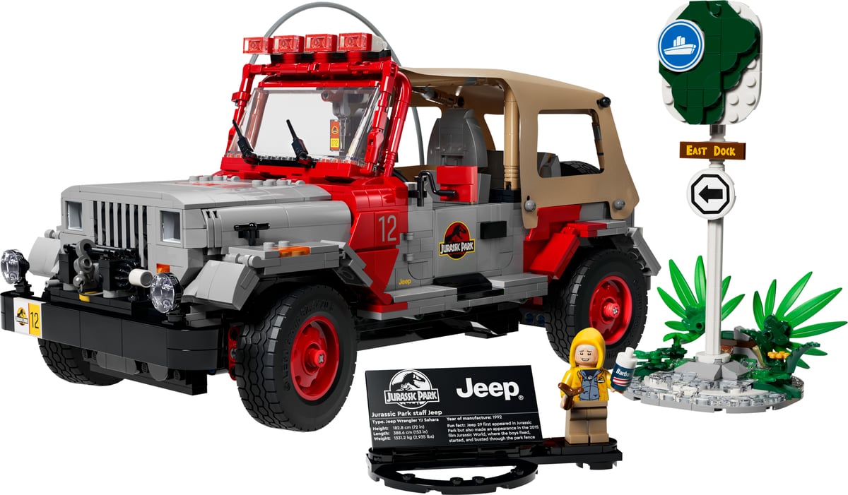 Jurassic World: Jurassic Park Jeep Wrangler